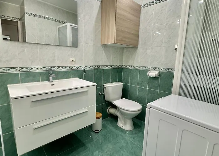 Grand Au Coeur De La Vieille Clim * Мантон